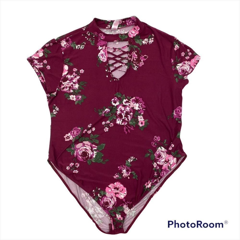 No Boundaries Juniors Burgundy‎ Floral Cut Out Short Sleeved Body Suit XXXL (21)